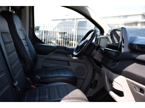 Ford Transit Custom 300 2.0 TDCI L1H1 Limited PB Edition Virtual, Adaptieve Cruise, Camera, Carplay, LED, Automaat, 170pk, 2 x Schuifdeur, Stoelverwarming, NAVI, Uniek!