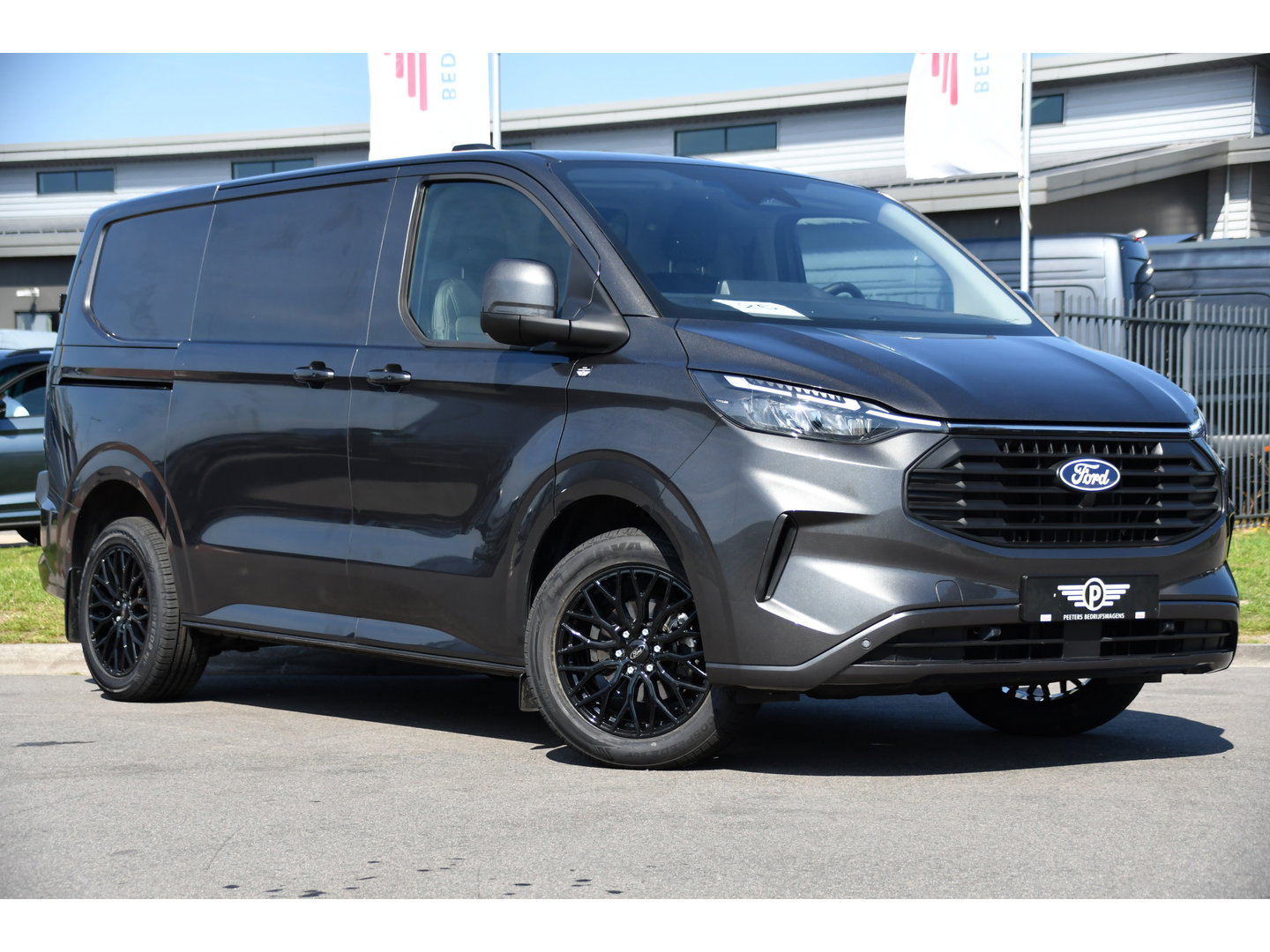 Ford Transit Custom 300 2.0 TDCI L1H1 Limited PB Edition Virtual, Adaptieve Cruise, Camera, Carplay, LED, Automaat, 170pk, 2 x Schuifdeur, Stoelverwarming, NAVI, Uniek!
