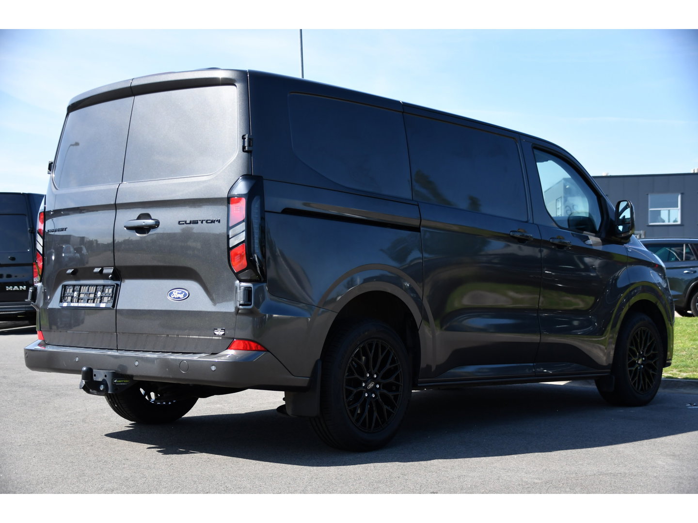Ford Transit Custom 300 2.0 TDCI L1H1 Limited PB Edition Virtual, Adaptieve Cruise, Camera, Carplay, LED, Automaat, 170pk, 2 x Schuifdeur, Stoelverwarming, NAVI, Uniek!
