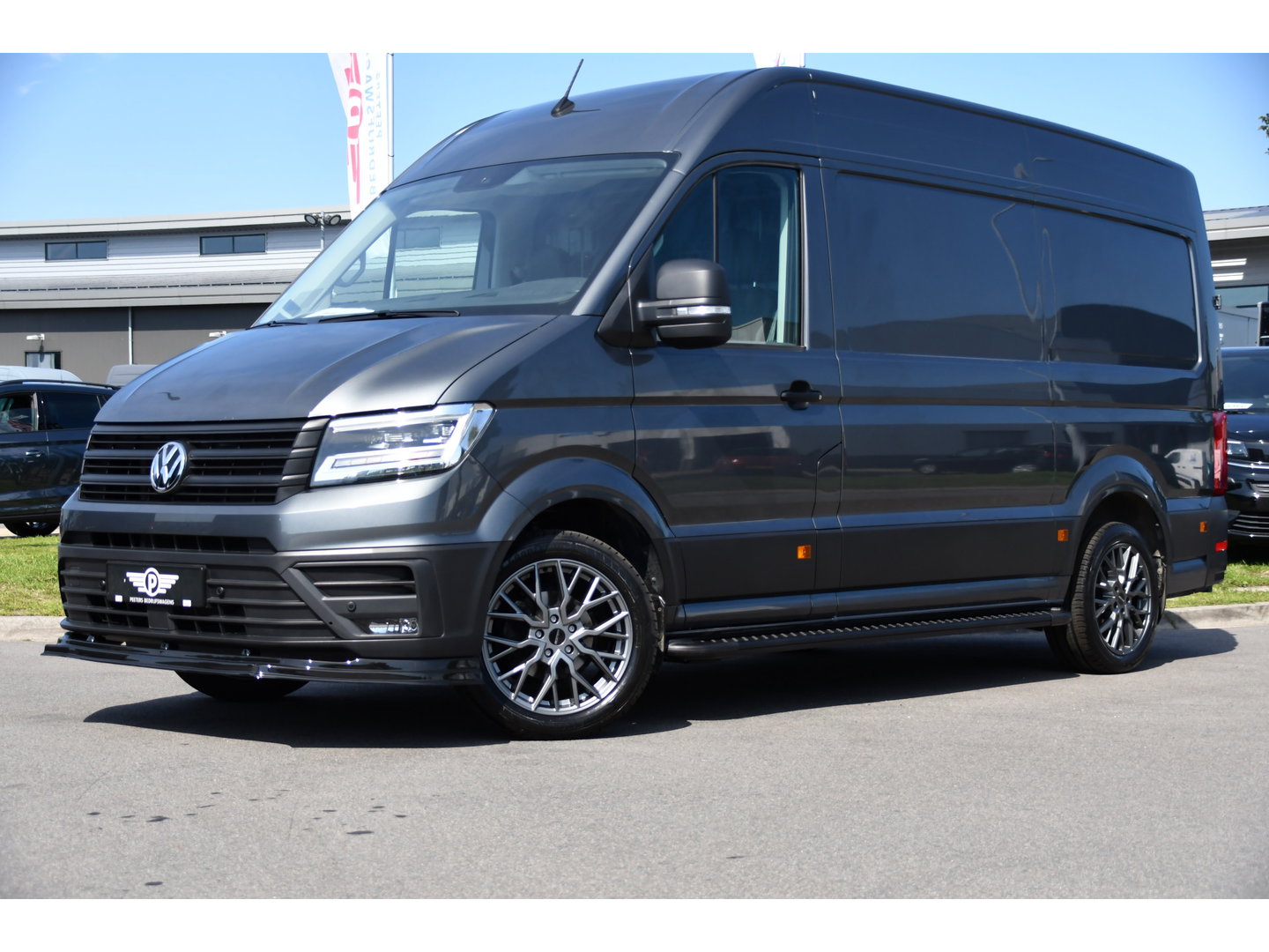 Volkswagen Crafter 35 2.0 TDI L3H3 PB Edition Camera, Cruise, Carplay, LED, Automaat, Sensoren, 140pk, Trekhaak, Multimedia, Uniek!