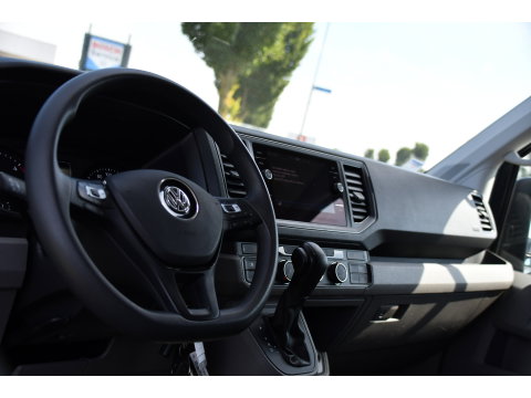 Volkswagen Crafter 35 2.0 TDI L3H3 PB Edition Camera, Cruise, Carplay, LED, Automaat, Sensoren, 140pk, Trekhaak, Multimedia, Uniek!