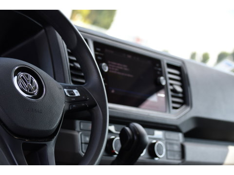 Volkswagen Crafter 35 2.0 TDI L3H3 PB Edition Camera, Cruise, Carplay, LED, Automaat, Sensoren, 140pk, Trekhaak, Multimedia, Uniek!