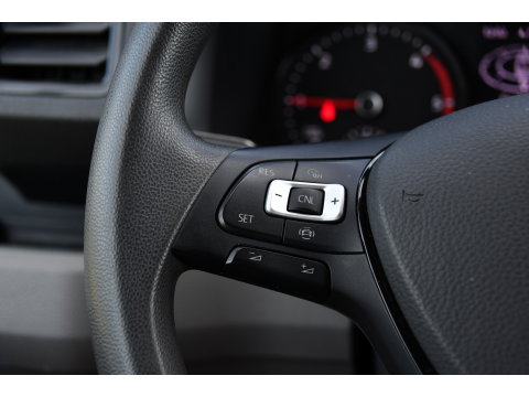 Volkswagen Crafter 35 2.0 TDI L3H3 PB Edition Camera, Cruise, Carplay, LED, Automaat, Sensoren, 140pk, Trekhaak, Multimedia, Uniek!
