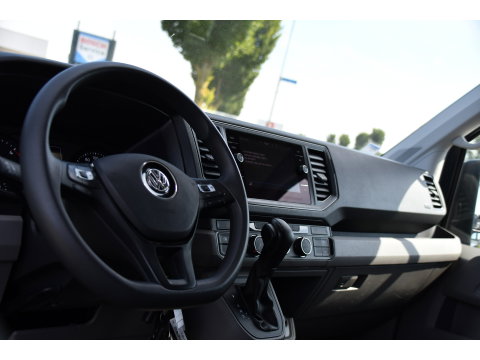 Volkswagen Crafter 35 2.0 TDI L3H3 PB Edition Camera, Cruise, Carplay, LED, Automaat, Sensoren, 140pk, Trekhaak, Multimedia, Uniek!