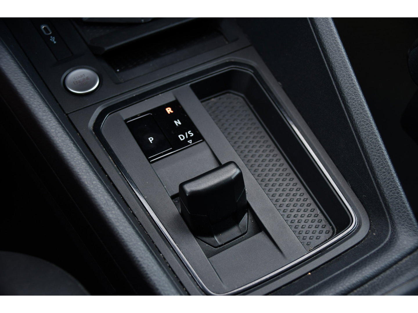 Volkswagen Caddy Cargo 2.0 TDI PB Edition Full Options! Camera, Adaptieve Cruise, Carplay, LED, Automaat, Stoelverwarming, leder, 2 x Schuifdeur, Virtual, Uniek!