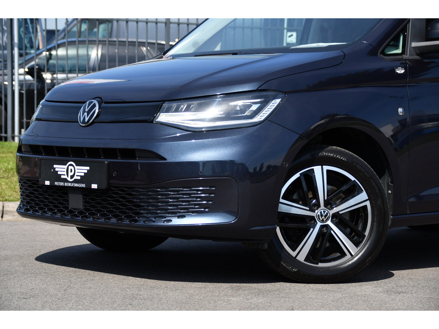 Volkswagen Caddy Cargo 2.0 TDI PB Edition Full Options! Camera, Adaptieve Cruise, Carplay, LED, Automaat, Stoelverwarming, leder, 2 x Schuifdeur, Virtual, Uniek!