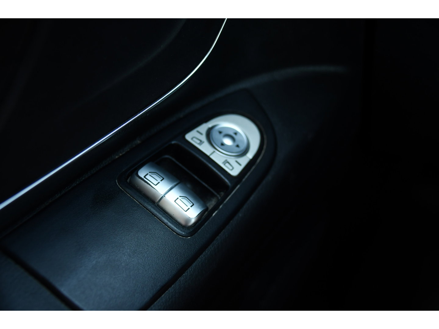 Mercedes-Benz Vito 114 CDI L3 Black Edition Camera, Cruise, Carplay, LED, Automaat, Multimedia, Trekhaak, Uniek!