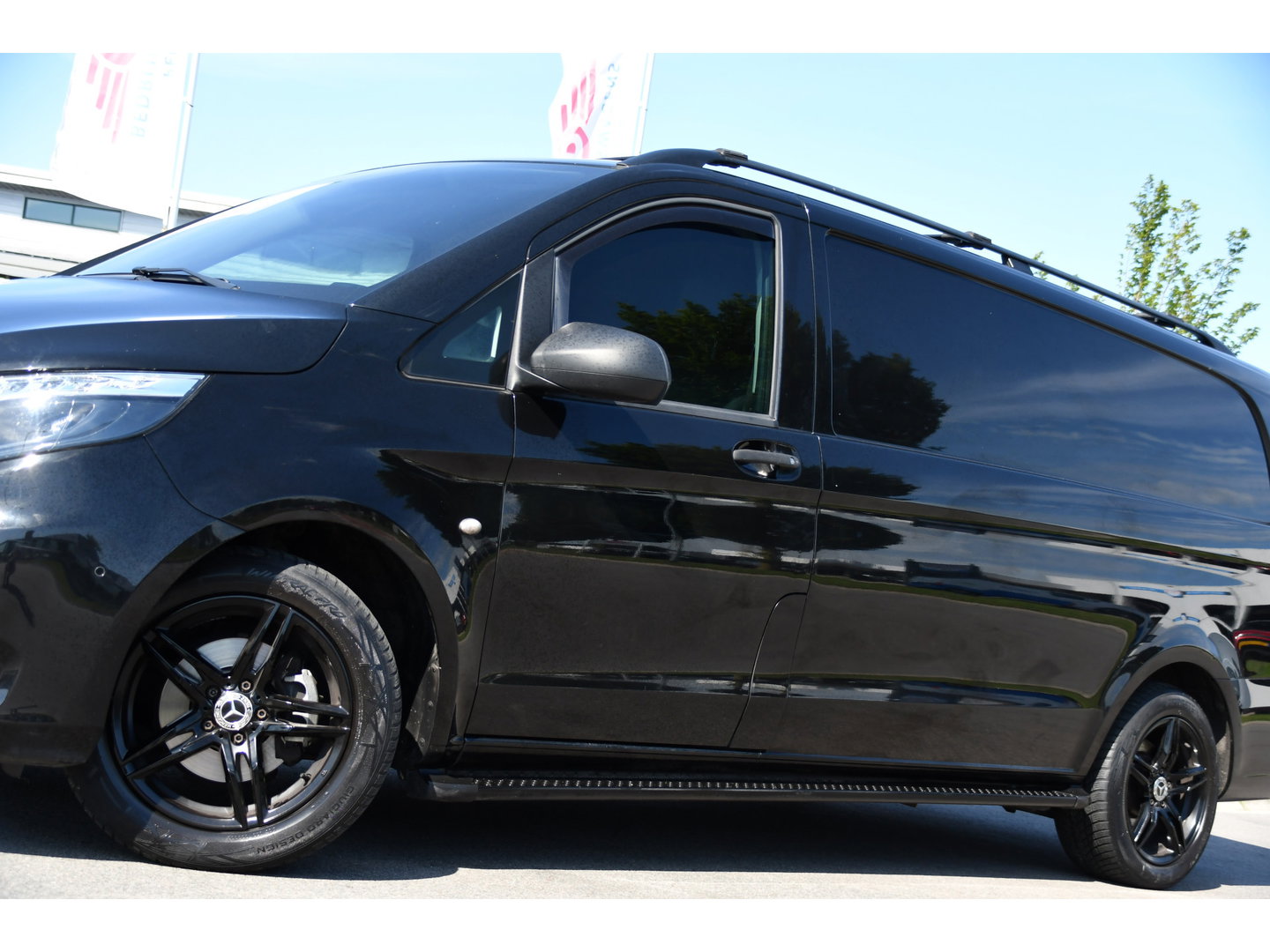 Mercedes-Benz Vito 114 CDI L3 Black Edition Camera, Cruise, Carplay, LED, Automaat, Multimedia, Trekhaak, Uniek!