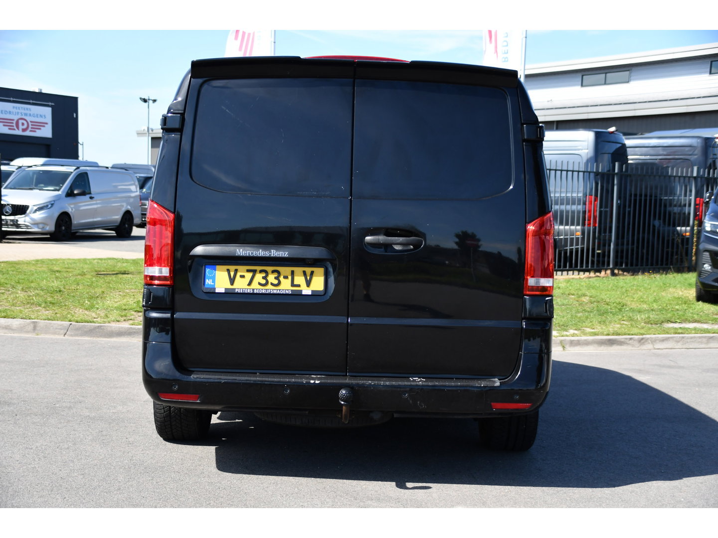 Mercedes-Benz Vito 114 CDI L3 Black Edition Camera, Cruise, Carplay, LED, Automaat, Multimedia, Trekhaak, Uniek!