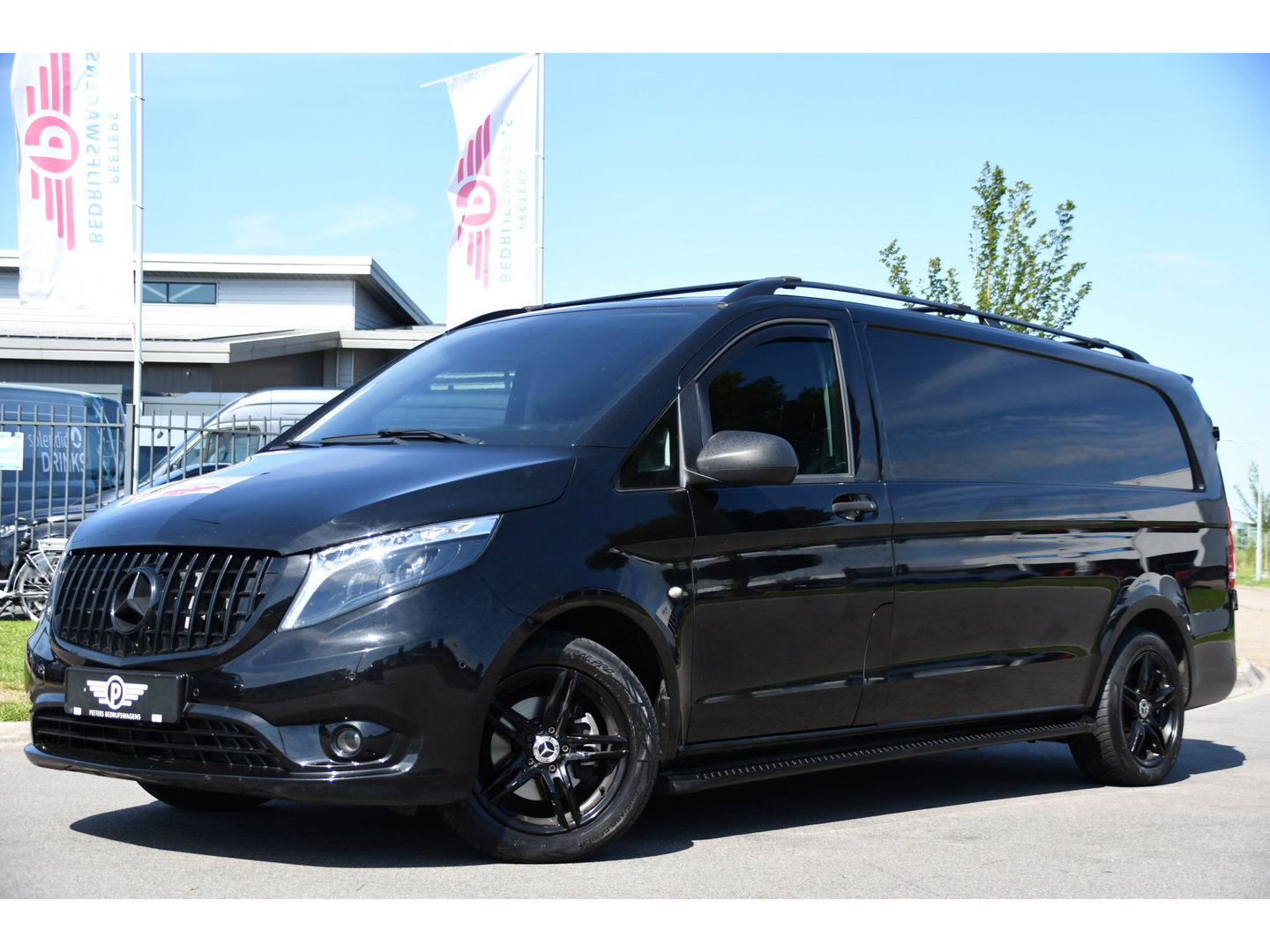 Mercedes-Benz Vito 114 CDI L3 Black Edition Camera, Cruise, Carplay, LED, Automaat, Multimedia, Trekhaak, Uniek!