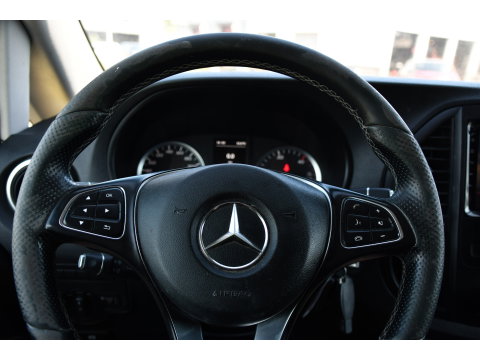 Mercedes-Benz Vito 114 CDI L3 Black Edition Camera, Cruise, Carplay, LED, Automaat, Multimedia, Trekhaak, Uniek!