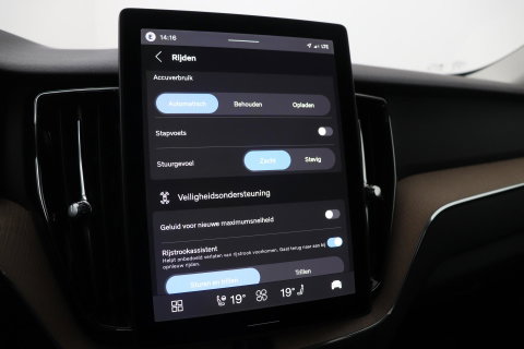 Volvo XC60 T6 Plus Dark | NIEUW | Head-Up | ACC | 360° Camera | Panoramadak | BLIS