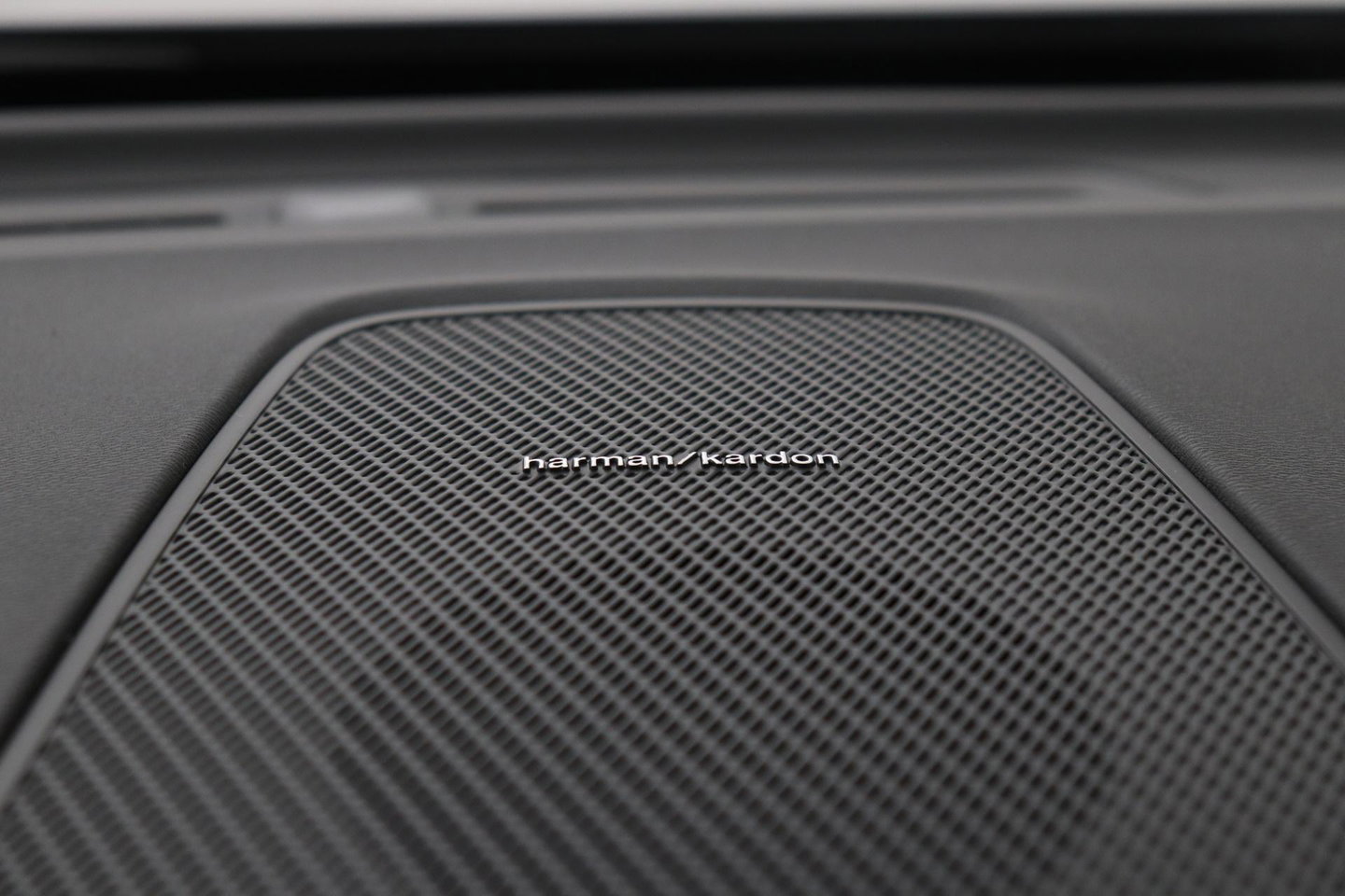 Volvo XC60 T6 Plus Dark | NIEUW | Head-Up | ACC | 360° Camera | Panoramadak | BLIS