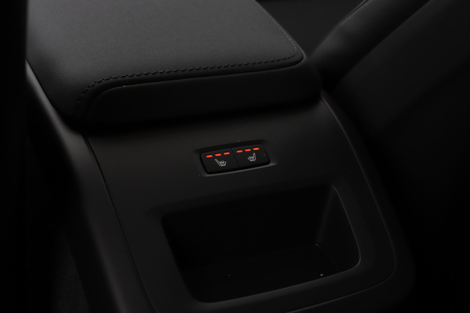 Volvo XC60 T6 Plus Dark | NIEUW | Head-Up | ACC | 360° Camera | Panoramadak | BLIS