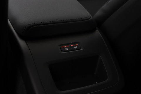 Volvo XC60 T6 Plus Dark | NIEUW | Head-Up | ACC | 360° Camera | Panoramadak | BLIS