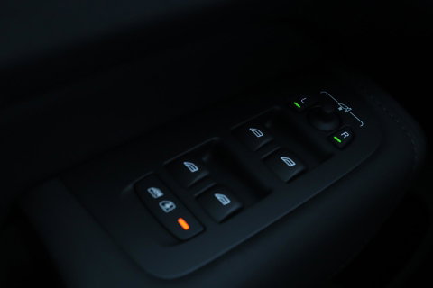 Volvo XC60 T6 Plus Dark | NIEUW | Head-Up | ACC | 360° Camera | Panoramadak | BLIS