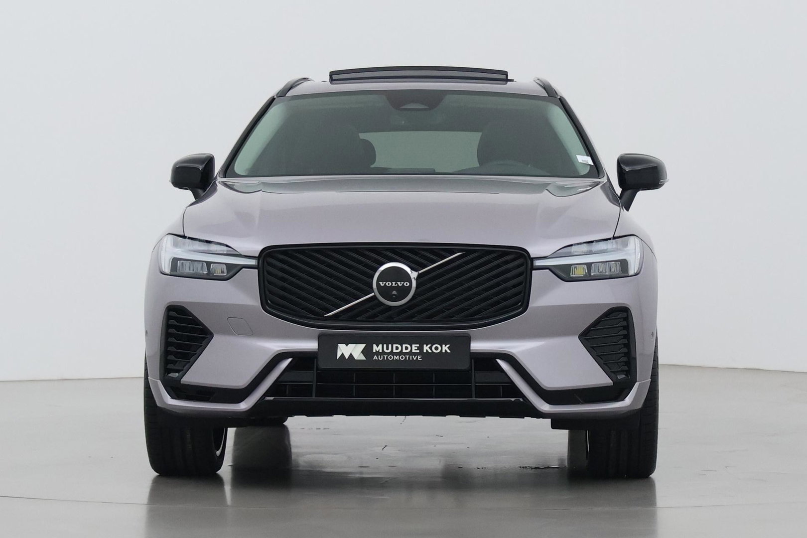 Volvo XC60 T6 Plus Dark | NIEUW | Head-Up | ACC | 360° Camera | Panoramadak | BLIS