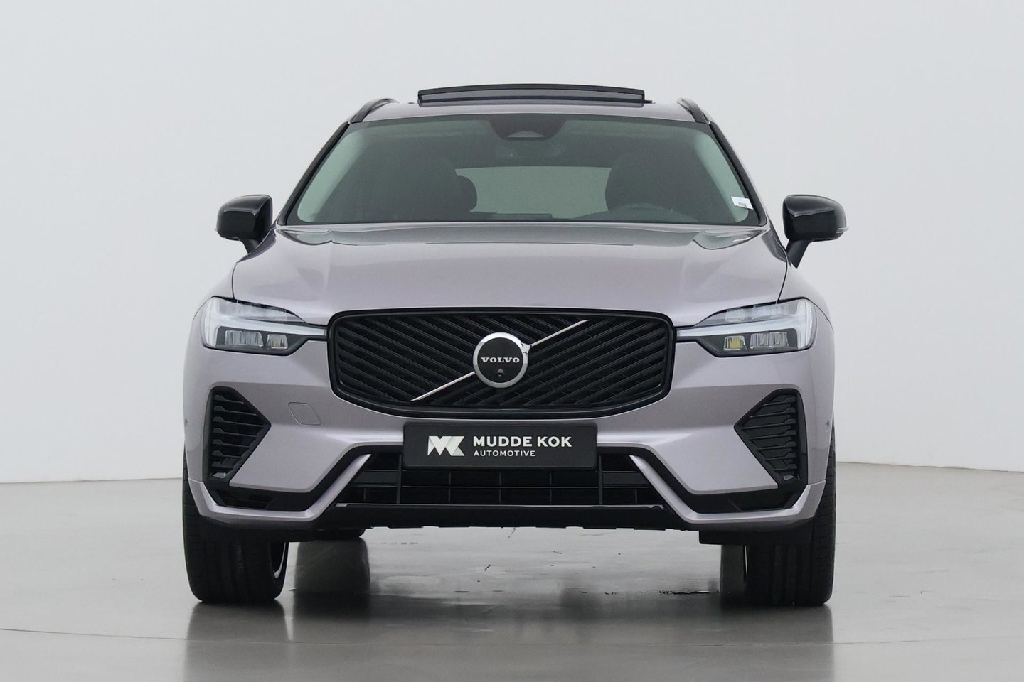 Volvo XC60 T6 Plus Dark | NIEUW | Head-Up | ACC | 360° Camera | Panoramadak | BLIS