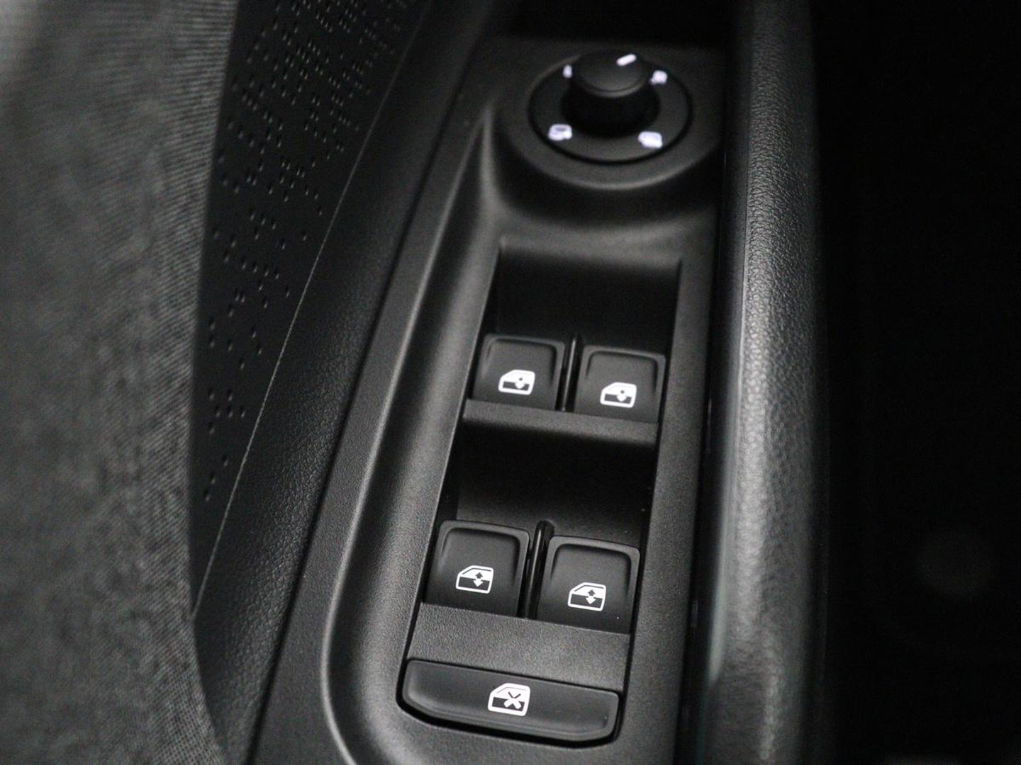 Škoda Enyaq iV 60 | SOH 94,1% | Half leder | Navigatie | Carplay | Sfeerverlichting | Climate control | Camera | Park assist