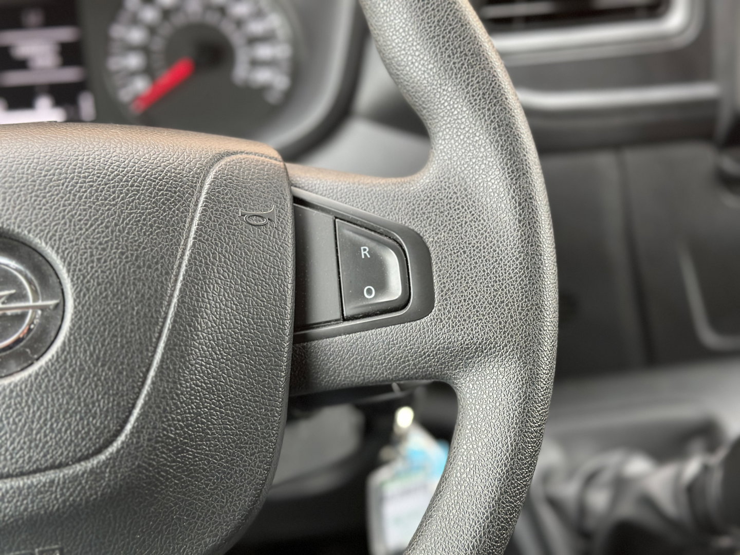 Opel Movano 2.3 CDTI BiTurbo L2H2 DC Start/Stop | Cruise Control | Achteruitrijcamera | Dodehoeksensor | Bluetooth | Airconditioning |