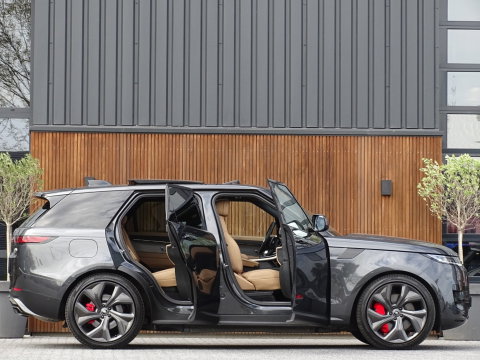 Land Rover Range Rover Sport P440e Dynamic SE / 23" Carbon / Meridian / Matrix / 2024 / 360°