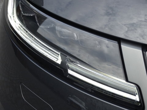 Land Rover Range Rover Sport P440e Dynamic SE / 23" Carbon / Meridian / Matrix / 2024 / 360°