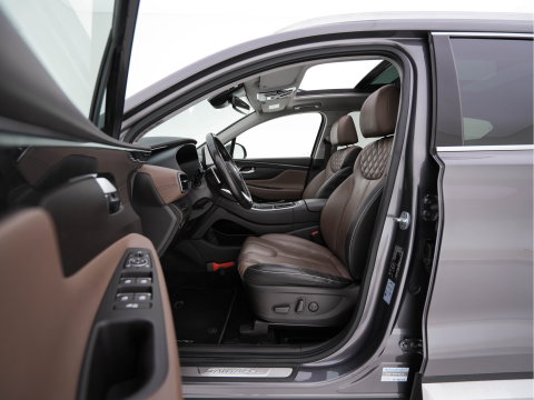 Hyundai Santa Fe 1.6 T-GDI Comfort Smart Sky AWD [ 7-Pers. ] {SoH-100%} (Plug-In) (INCL-BTW) *PANO | LEATHER | FULL-LED | ADAPTIVE-CRUISE | BLINDSPOT | MEMORY-PACK | DIGI-COCKPIT | SHIFTPADDLES | PRIVACYGLASS | NAVI-FULLMAP | KEYLESS | TOWBAR | CARBON | 19''ALU*