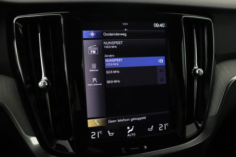 Volvo V60 2.0 T6 Twin Engine AWD Inscription | Harman/Kardon | Trekhaak | Leder | Dealer Onderhouden