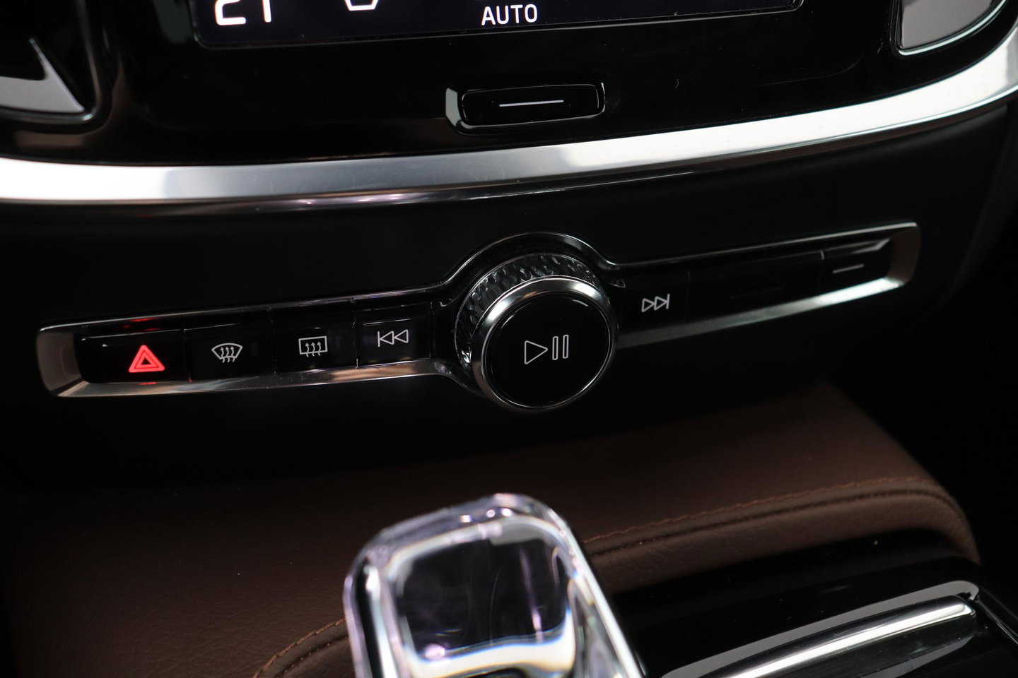 Volvo V60 2.0 T6 Twin Engine AWD Inscription | Harman/Kardon | Trekhaak | Leder | Dealer Onderhouden
