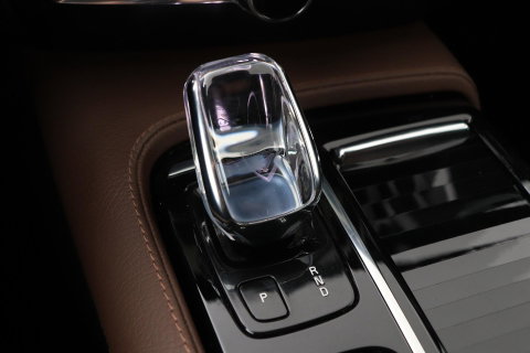 Volvo V60 2.0 T6 Twin Engine AWD Inscription | Harman/Kardon | Trekhaak | Leder | Dealer Onderhouden