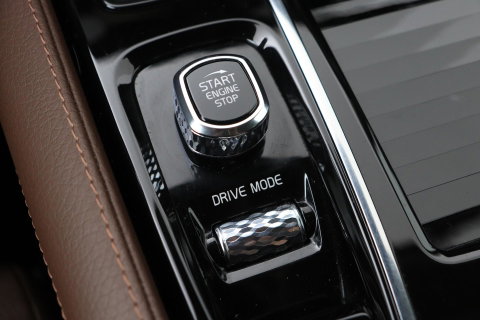Volvo V60 2.0 T6 Twin Engine AWD Inscription | Harman/Kardon | Trekhaak | Leder | Dealer Onderhouden