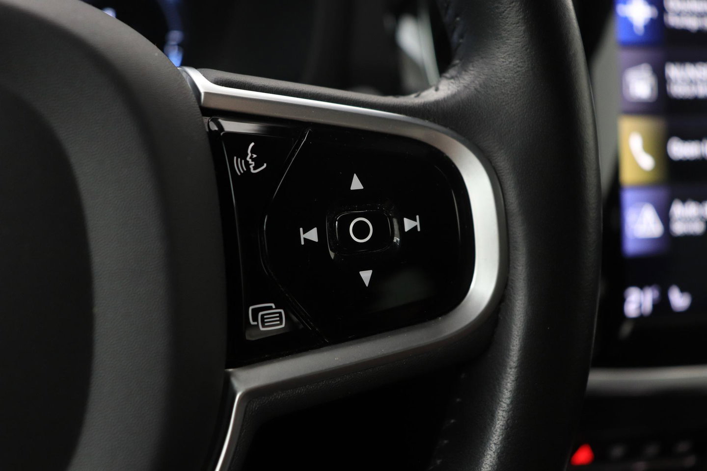 Volvo V60 2.0 T6 Twin Engine AWD Inscription | Harman/Kardon | Trekhaak | Leder | Dealer Onderhouden