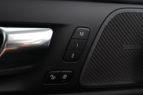 Volvo V60 2.0 T6 Twin Engine AWD Inscription | Harman/Kardon | Trekhaak | Leder | Dealer Onderhouden