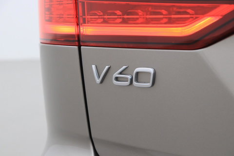 Volvo V60 2.0 T6 Twin Engine AWD Inscription | Harman/Kardon | Trekhaak | Leder | Dealer Onderhouden
