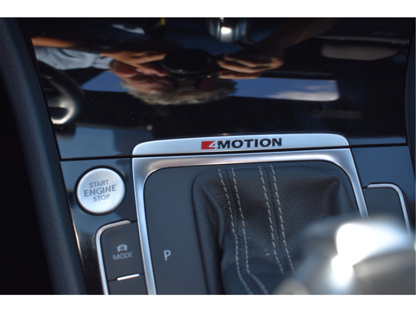 Volkswagen Golf 2.0 TSI 4Motion R 301PK Climate | LM Velgen 19" | Navigatie | Automaat