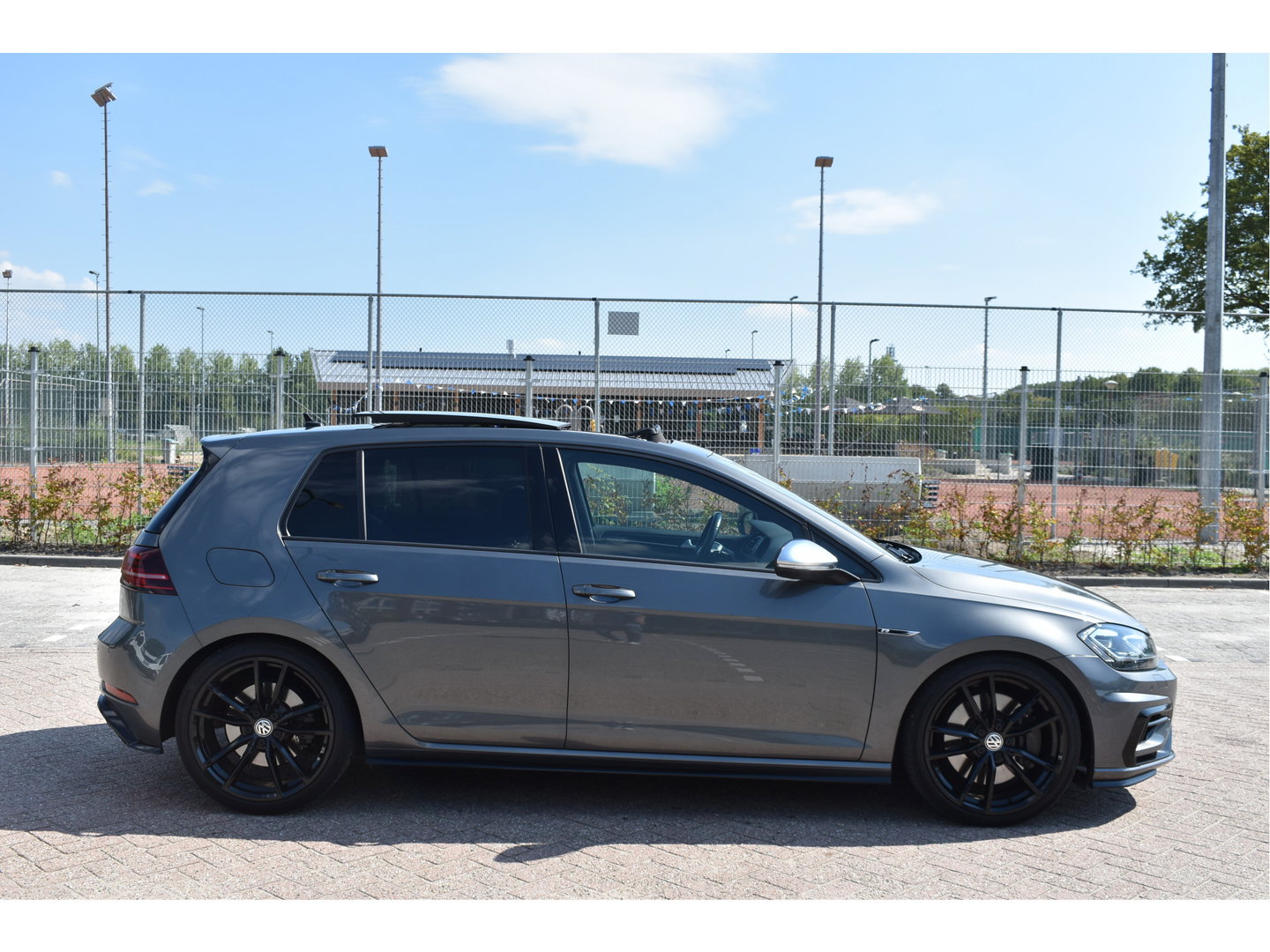 Volkswagen Golf 2.0 TSI 4Motion R 301PK Climate | LM Velgen 19" | Navigatie | Automaat