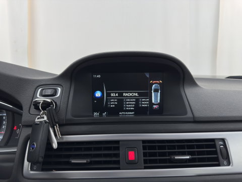 Volvo V70 2.0 D4 Nordic+ *PANO | LEATHER | XENON | MEMORY-PACK | HEATD-COMFORTSEATS | NAVI-FULLMAP | ECC | PDC | CRUISE | 17''LAU*
