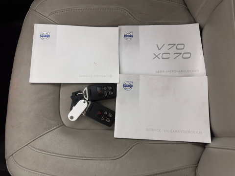 Volvo V70 2.0 D4 Nordic+ *PANO | LEATHER | XENON | MEMORY-PACK | HEATD-COMFORTSEATS | NAVI-FULLMAP | ECC | PDC | CRUISE | 17''LAU*