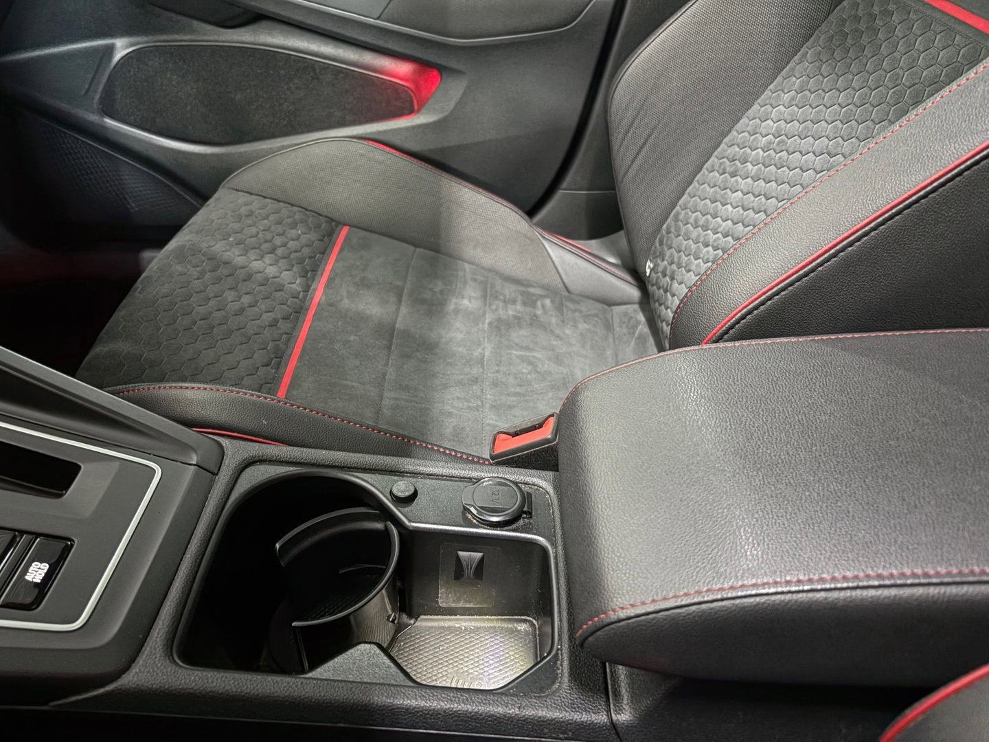 Volkswagen Golf 2.0 GTI Clubsport Pano, Side Assist, Carplay