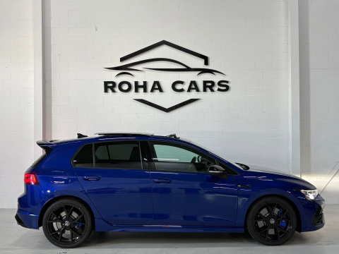 Volkswagen Golf 2.0 TSI R 4Motion, Pano, Akra, HK Audio, HUD