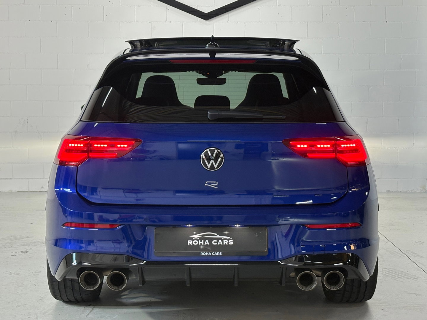 Volkswagen Golf 2.0 TSI R 4Motion, Pano, Akra, HK Audio, HUD