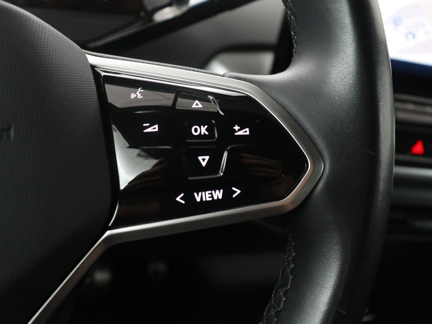 Volkswagen ID.4 Pro 77 kWh | SOH 95,4% | Adaptive cruise | Lane assist | Stuur/stoelverwarming | Climate control | Sfeerverlichting | Carplay | Park assist | 20" velgen