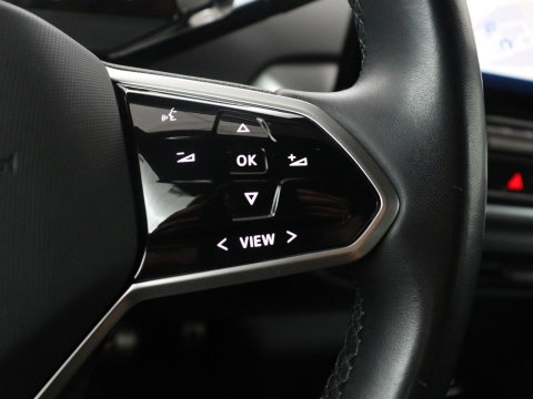 Volkswagen ID.4 Pro 77 kWh | SOH 95,4% | Adaptive cruise | Lane assist | Stuur/stoelverwarming | Climate control | Sfeerverlichting | Carplay | Park assist | 20" velgen
