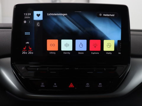 Volkswagen ID.4 Pro 77 kWh | SOH 95,4% | Adaptive cruise | Lane assist | Stuur/stoelverwarming | Climate control | Sfeerverlichting | Carplay | Park assist | 20" velgen