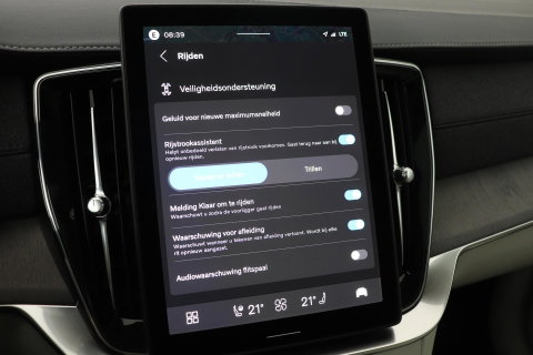 Volvo XC90 T8 Ultra Bright | Bowers&Wilkins | Stoelventilatie | Trekhaak | Panoramadak | 360° Camera | Massage | Head-Up | ACC