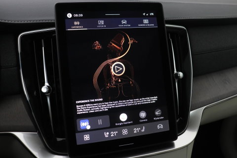 Volvo XC90 T8 Ultra Bright | Bowers&Wilkins | Stoelventilatie | Trekhaak | Panoramadak | 360° Camera | Massage | Head-Up | ACC