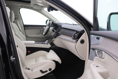 Volvo XC90 T8 Ultra Bright | Bowers&Wilkins | Stoelventilatie | Trekhaak | Panoramadak | 360° Camera | Massage | Head-Up | ACC