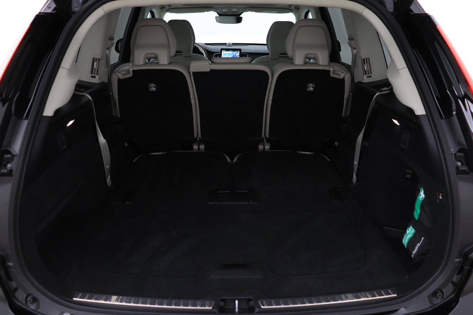 Volvo XC90 T8 Ultra Bright | Bowers&Wilkins | Stoelventilatie | Trekhaak | Panoramadak | 360° Camera | Massage | Head-Up | ACC