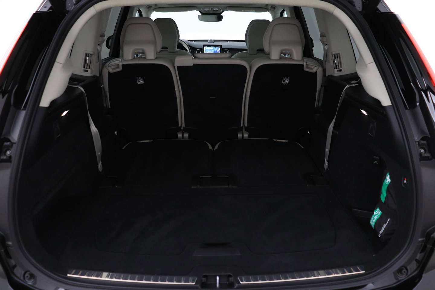 Volvo XC90 T8 Ultra Bright | Bowers&Wilkins | Stoelventilatie | Trekhaak | Panoramadak | 360° Camera | Massage | Head-Up | ACC