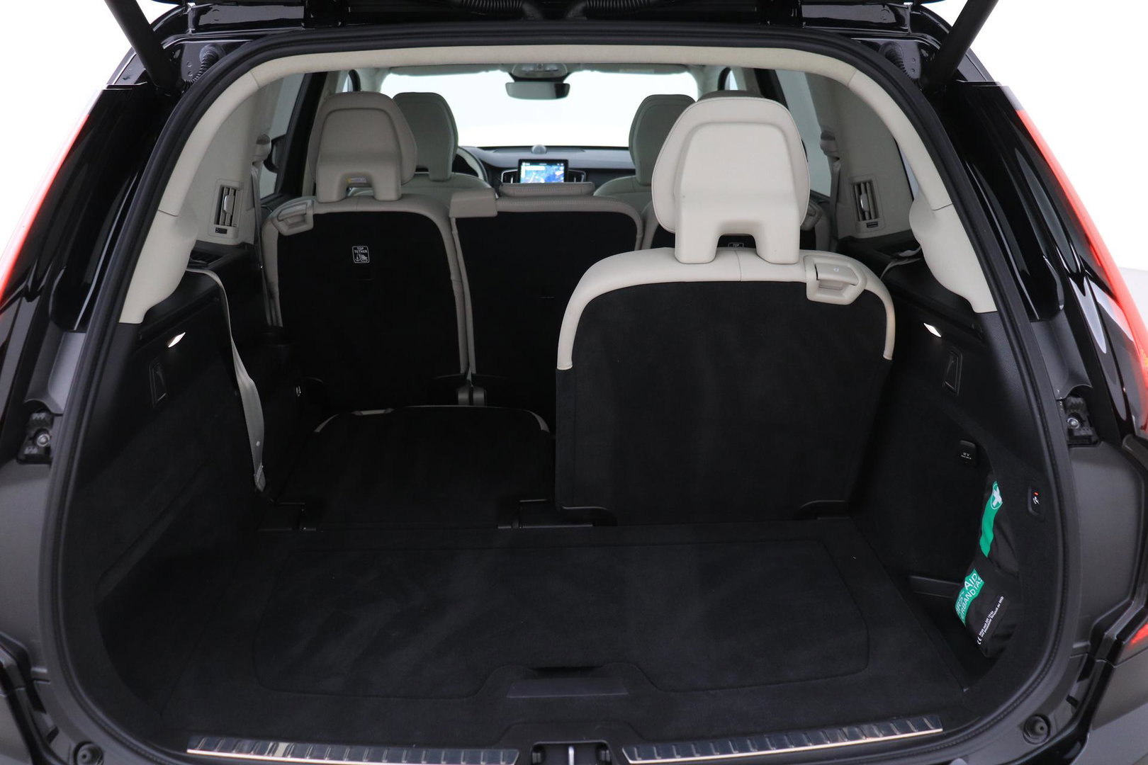 Volvo XC90 T8 Ultra Bright | Bowers&Wilkins | Stoelventilatie | Trekhaak | Panoramadak | 360° Camera | Massage | Head-Up | ACC